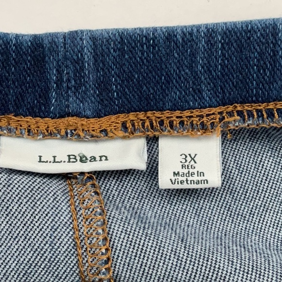 L.L. Bean  Perfect Fit Pull On Jeans - Picture 7 of 11